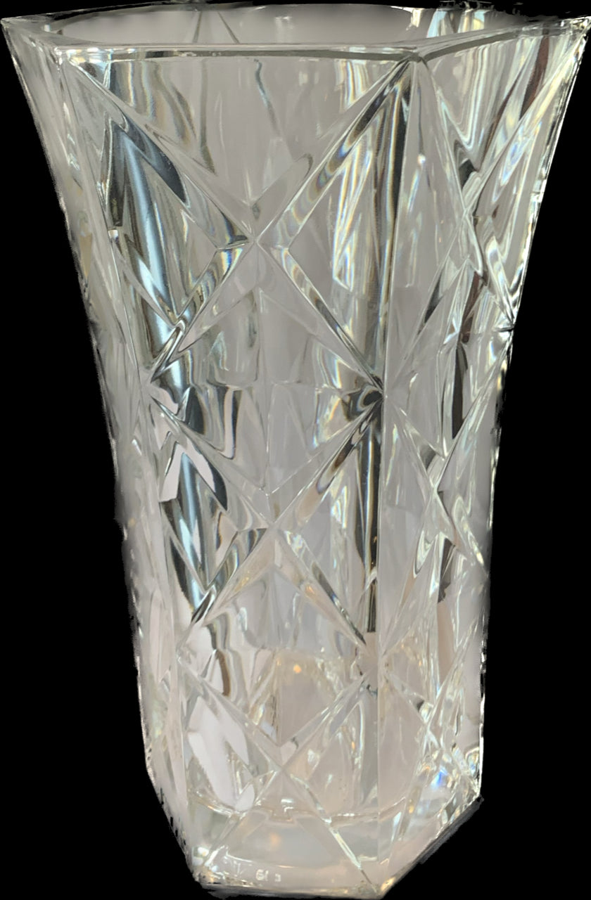 Yahto Vase